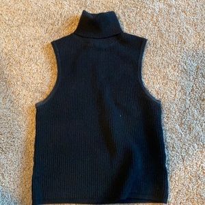 Knitted turtleneck crop top